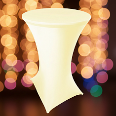 Коктейльный стол в стрейч-чехле ванильного цвета