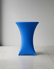 Коктейльный стол в стрейч-чехле синего цвета